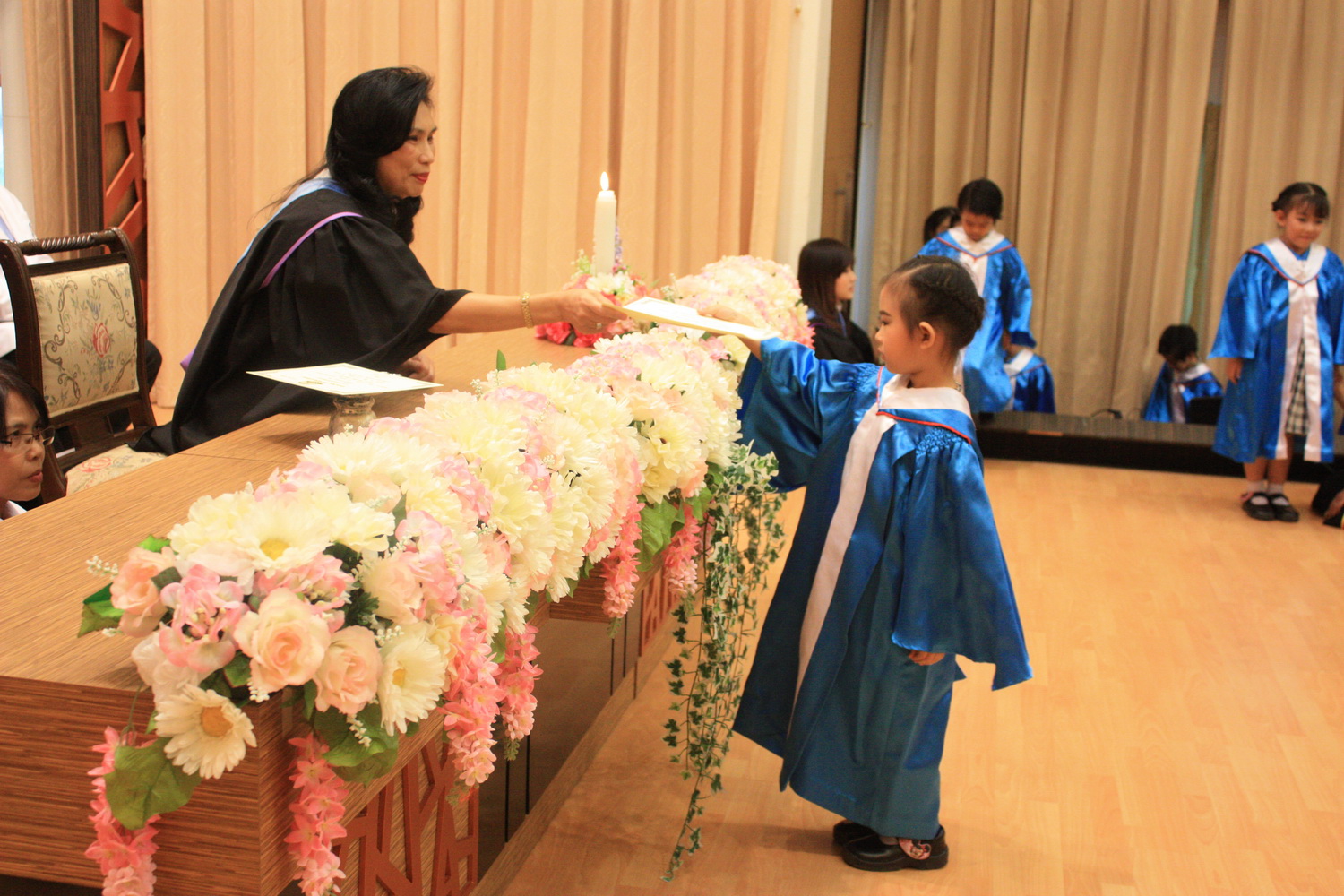 2015-02-28_kindergarten3_Graduation_180